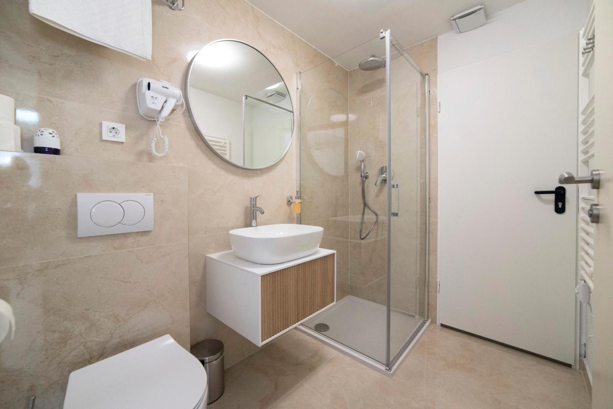 Apartments Pamer, 4Th Floor, No Elevator 萨格勒布 外观 照片