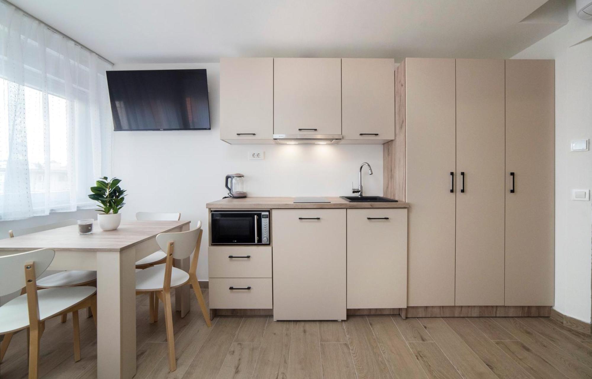 Apartments Pamer, 4Th Floor, No Elevator 萨格勒布 外观 照片