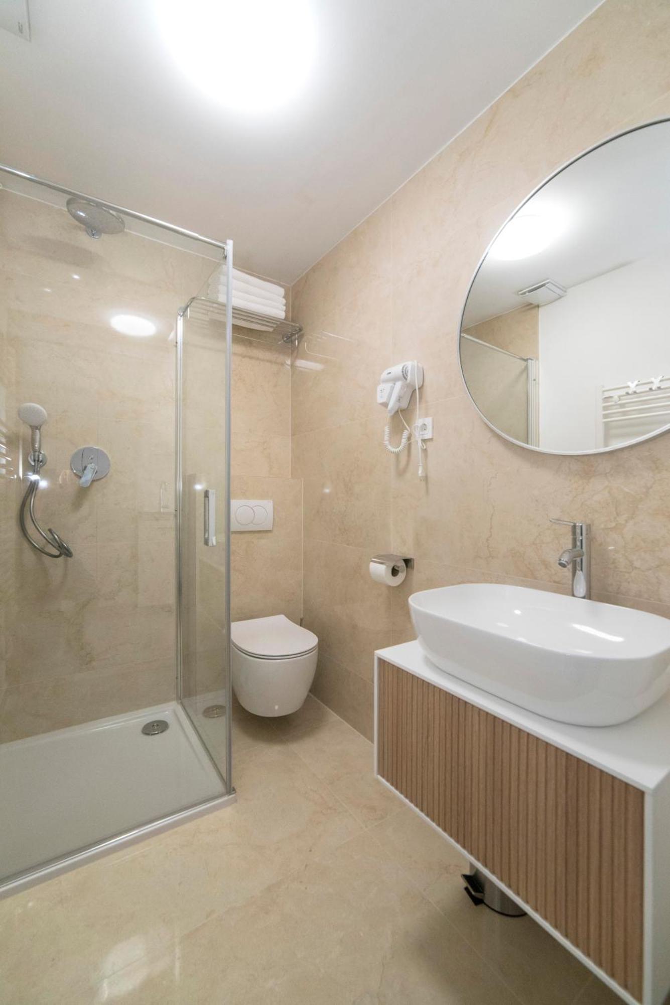 Apartments Pamer, 4Th Floor, No Elevator 萨格勒布 外观 照片