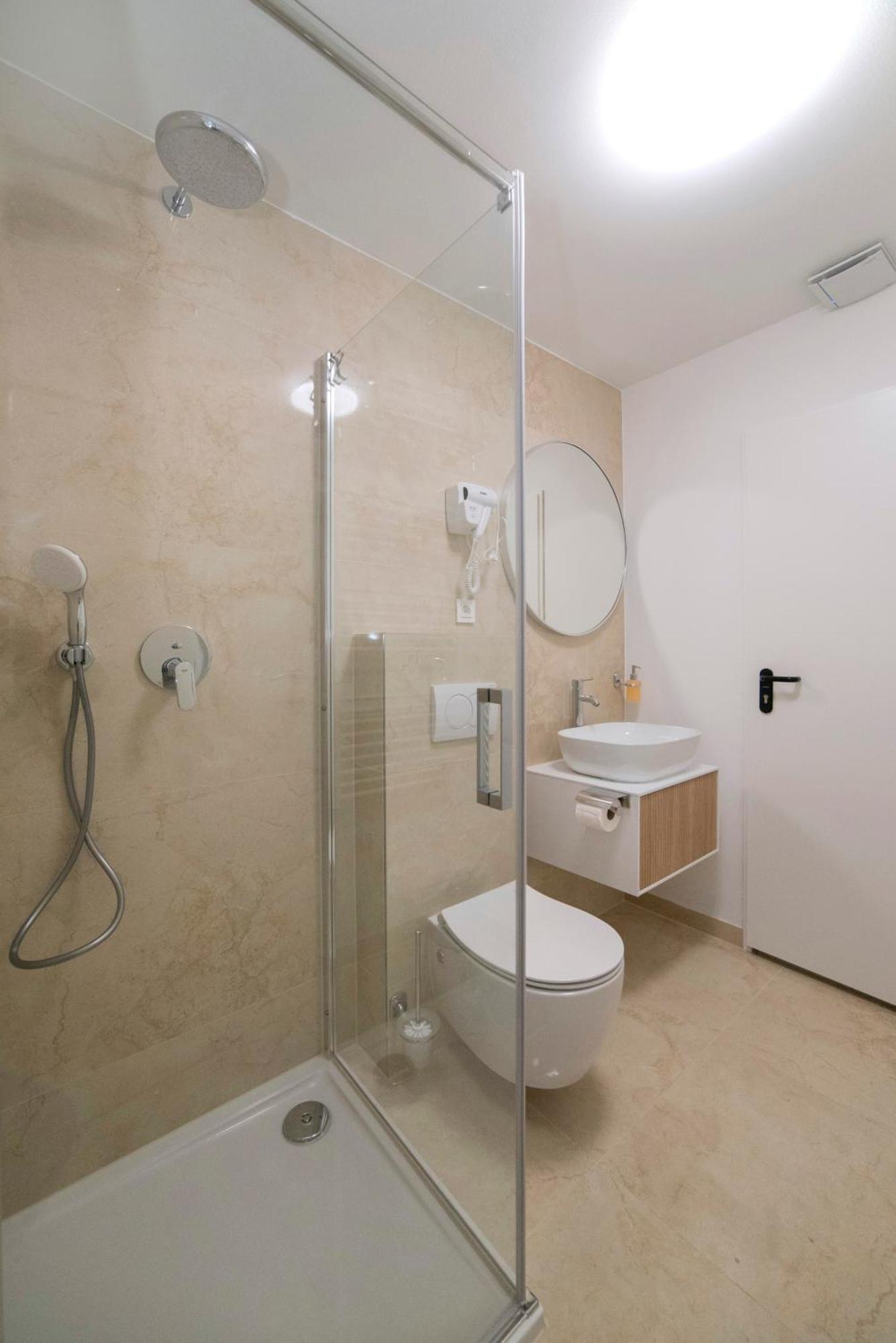 Apartments Pamer, 4Th Floor, No Elevator 萨格勒布 外观 照片